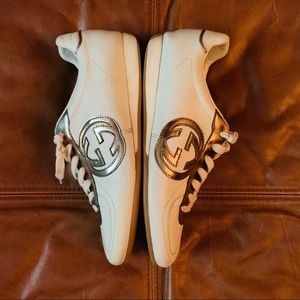 Gucci Gold GG Women's low top sneakers !